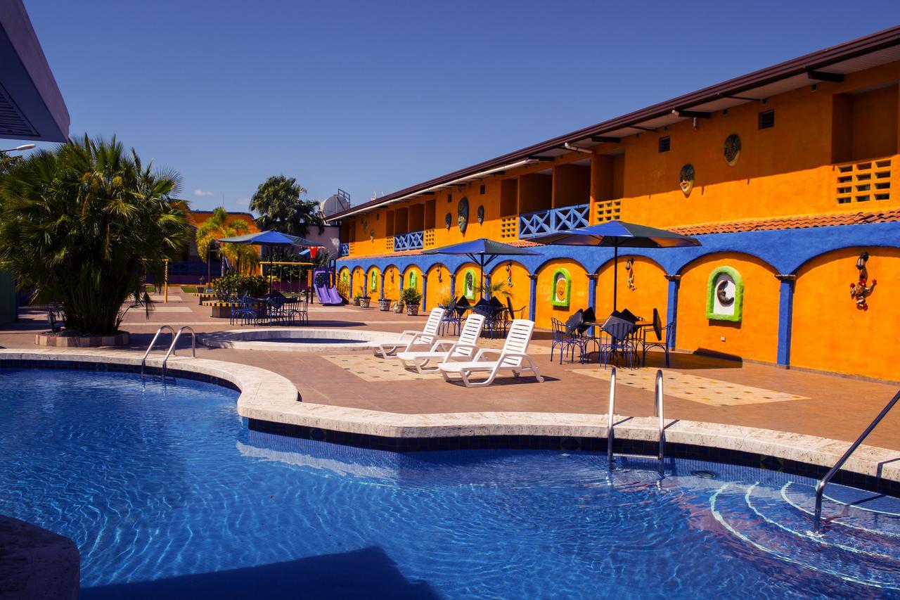 Hotel La Hacienda Santiago Esterno foto
